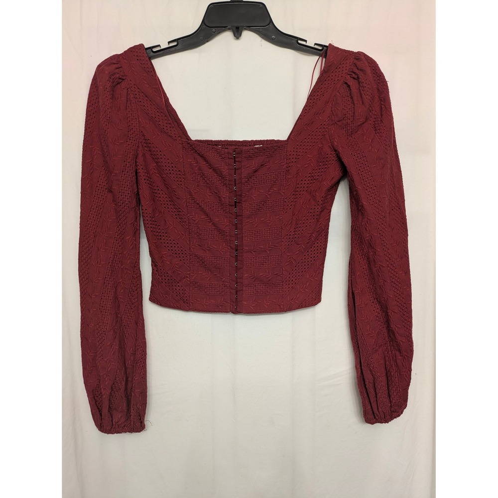 Altar'd State Burgundy Eyelet Hook & Eye Long Sleeve Crop Top XS FT889M